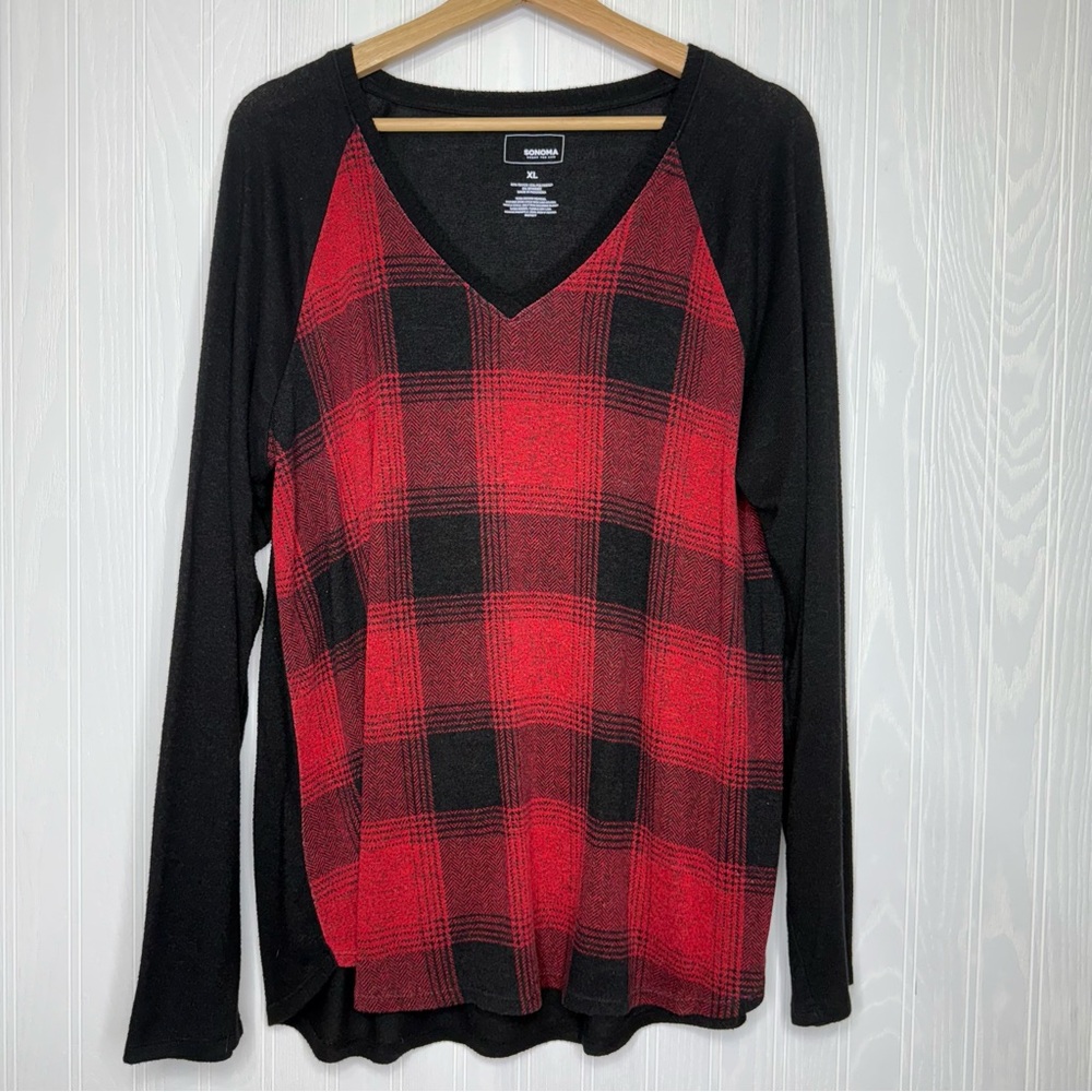 Sonoma long sleeve V-neck sweater buffalo plaid size XL